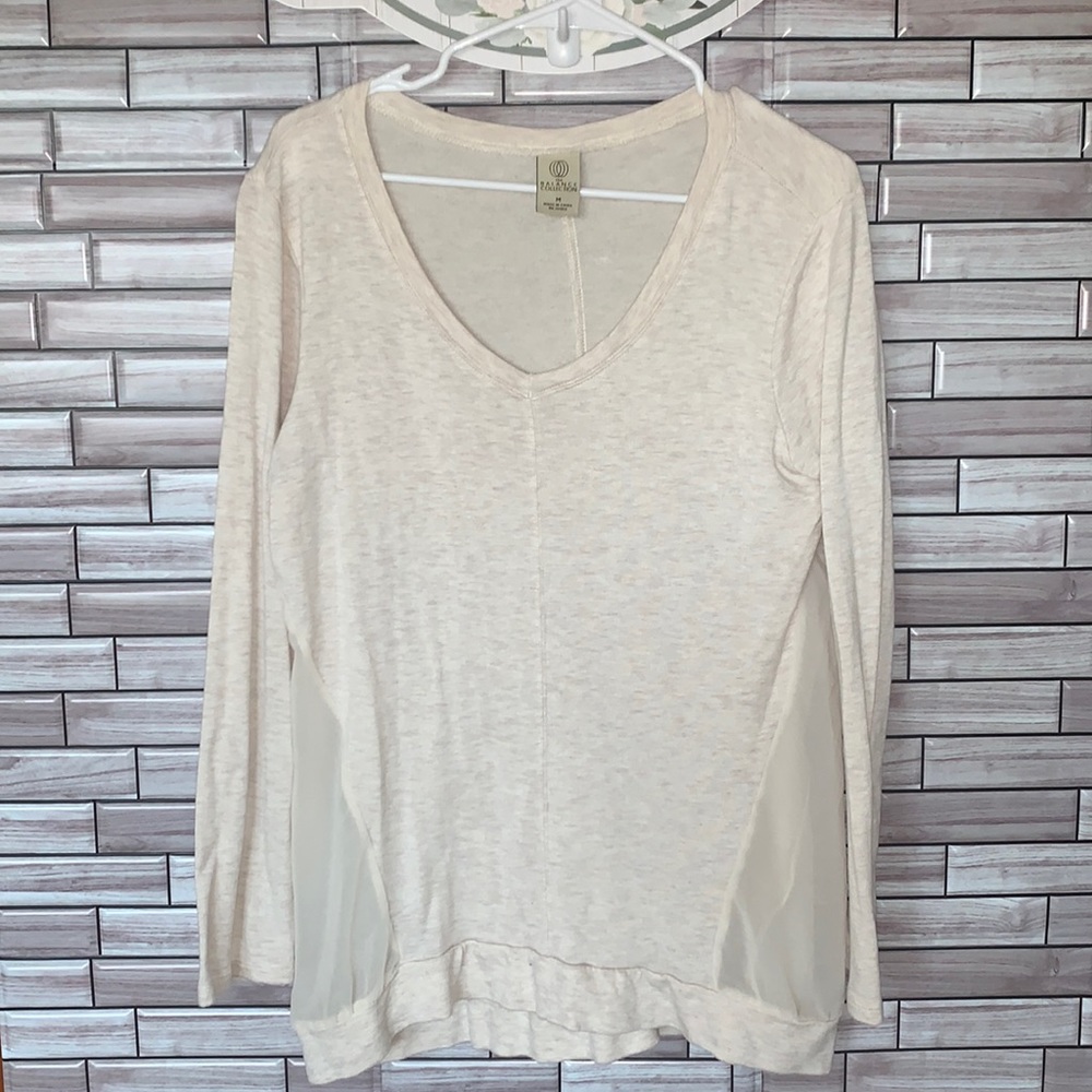 Balance Collection Neutral Beige Long-sleeve Athletic Shirt Size Medium